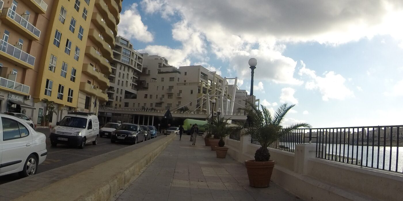 AM Language Studio — Sliema, Tigné sahili