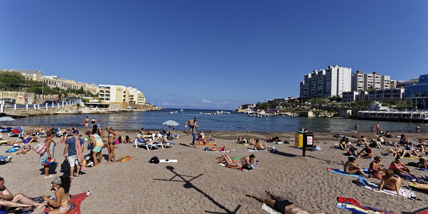 Clubclass — Swieqi, St George's Bay yakını